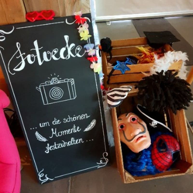 user-upload/business/work-media/dg5bdfkg6jtkypp6ef73k_mister-mory-fotoboxvermietung.jpeg